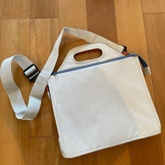 IKEAで購入したショルダーバッグの画像