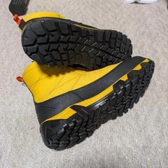 76 安全靴　防寒靴の画像