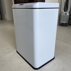 フタ付きゴミ箱 自動センサー 50L 内箱2つ付きの画像