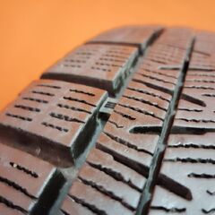 YOKOHAMA ice GUARD iG60 185/65R15 15インチ スタッドレス 4本 21年製 バリ溝 アリオン プレミオ ティーダ MAZDA2等　(KTG220)の画像