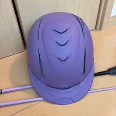 乗馬用ヘルメット、ムチ差し上げますの画像