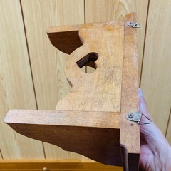★木製壁掛けシェルフ★ハート型のカットがかわいいです💕の画像