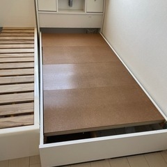 シングルベッドフレーム