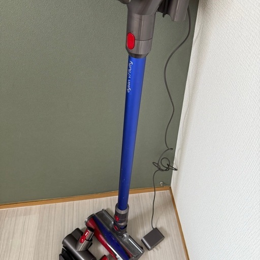 dyson  v7fluffy