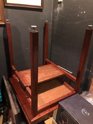交換可‼️飲食店‼️重厚感の極み‼️純無垢材の洋食テーブル　小さめサイズ約60×73.5×72.5（H）cm 在庫複数有り　1台=22