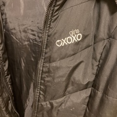 XOXO エックスオーエックスオー ★ フード付き 
ジャンパー 160cmの画像