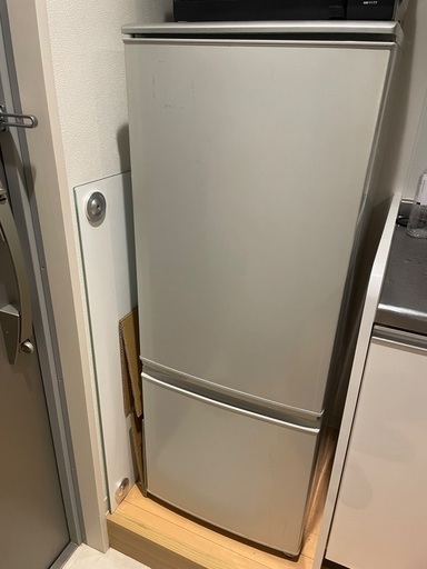 シャープ　一人暮らし用　冷蔵庫