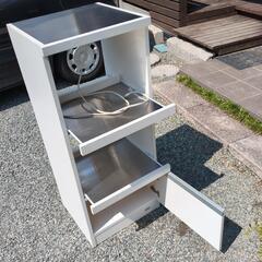 キッチンテーブルの画像