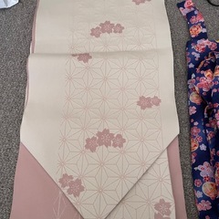 桜の柄の帯
の画像