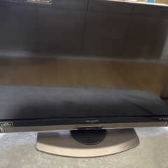AQUOS 32型　2011年製