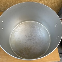 アルミ製大鍋手提げ付きの画像