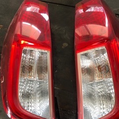 テールランプ　EKスペース　B11A