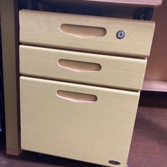 学習デスク　勉強机　新一年生の画像