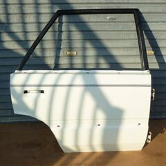 HR30.DR30  R30 スカイライン リア右 ドアパネル