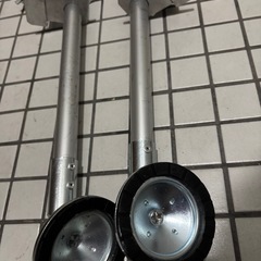 値下げ！激安‼︎未使用品　 アルミ製　脚立用伸縮足2本の画像