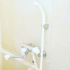 DIY 急いでいます！サーモスタッド混合水栓 カラン 交換出来る方手伝って欲しいです！ 浴室のシャワー水栓 サーモスタッド混合水栓取り付け 取り外し 出来る方 手伝って欲しいです！の画像