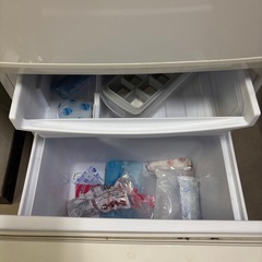 SHARP 2016年製　2ドア冷蔵庫の画像