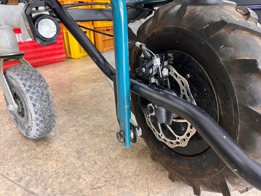 マキタ 充電式運搬車 運搬車 CU180D トップカー 農業 建設 現場 作業 【11034052】