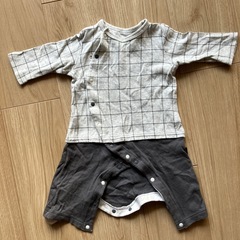 Cottoli ロンパース2着、ベルメゾンロンパース1着のセットの画像
