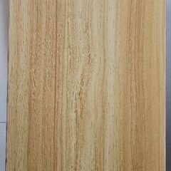 最終値下げ【7月15日まで】ダイソー スリーピー 折りたたみテーブルの画像