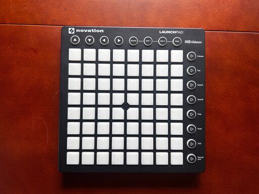 MIDI関連機器 novation launchpad MK-11