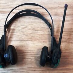 ◆取引条件有り◆1980年代希少稼動品◆AIWAヘッドフォンラジオHR-RS15（AM/FM試聴確認、右一部ガリ音あり、単四電池x1含まず）の画像