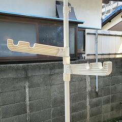 つっかえ棒タイプの物干し台1本の画像