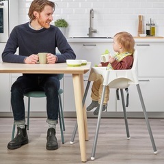 子供用ハイチェアの画像