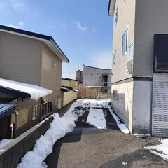 ＤＩＹ向け❗️北海道室蘭知利別町2丁目　中古戸建　使い勝手良好インナーガレージ付き　中古住宅　WinWinで行こう - 不動産