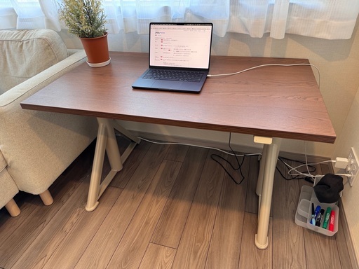 IKEA IDÅSEN 昇降デスク（120×70cm）
