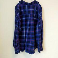 UNIQLOブルーチェックシャツの画像