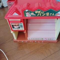 ぽぽちゃん　パン屋さん