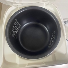 【お受取決定した】象印 炊飯器 3合 ホワイトの画像