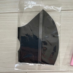 マスク　新品　ピンクと黒　2枚　布マスクの画像
