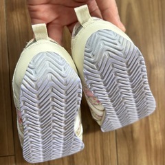 アシックス　スクスク　キッズ　シューズ　スニーカー　花柄　女の子　の画像
