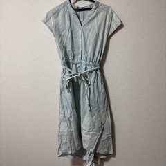 淡い水色 デニム風ワンピース