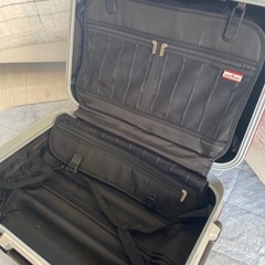 トラベルバッグの画像