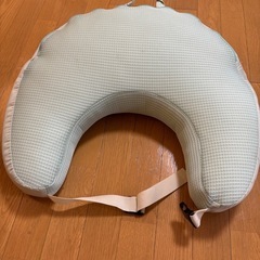 【差し上げます】授乳用枕の画像