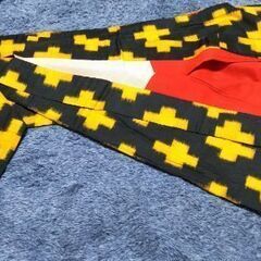 黒地にみかん🍊色