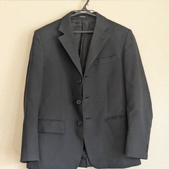多摩科技の制服（ジャケット・パンツ・ネクタイ）