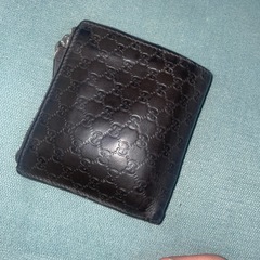 【今日限定価格】gucci 二つ折り財布
