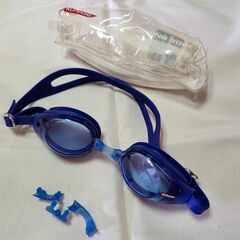 水泳用ゴーグル　ブルー　ケース付き 大人向け　コナミの画像