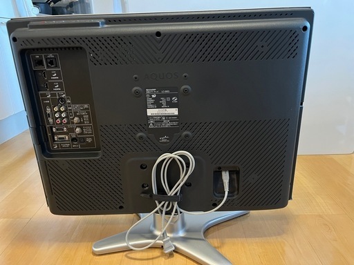 【中古】SHARP / 液晶カラーテレビ SHARP 液晶カラーテレビ 2009年(テレビ線・説明書無 )リモコンは