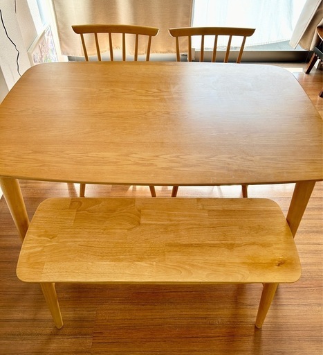 【ニトリ】4人掛けダイニングテーブル　椅子　ベンチ　セット