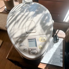 電気ポットの画像