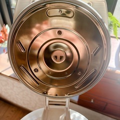 電気ポットの画像