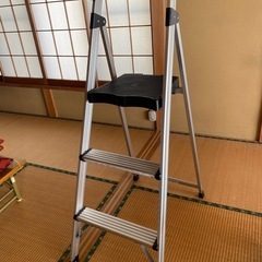 脚立 アルミ製