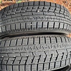  フィット 175/65R15の画像