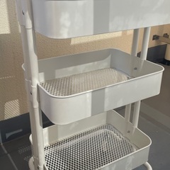 IKEA キャスターつきワゴンの画像