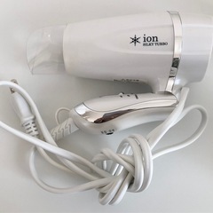 【中古品】Silky TURBO マイナスイオンドライヤー HD-809BF ホワイト ヘアケア用品の画像